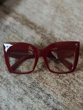 Load image into Gallery viewer, Cat Eye Clear

